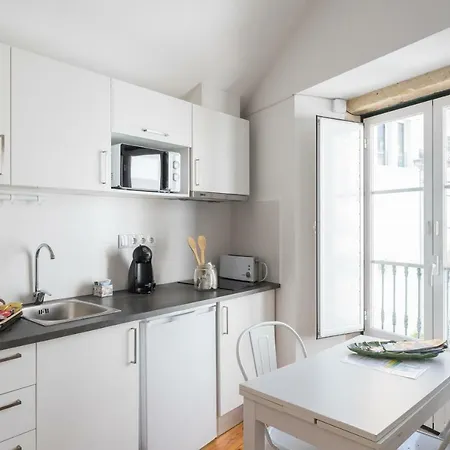 Apartment Center Alfama