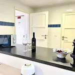 Apartment Center Alfama *